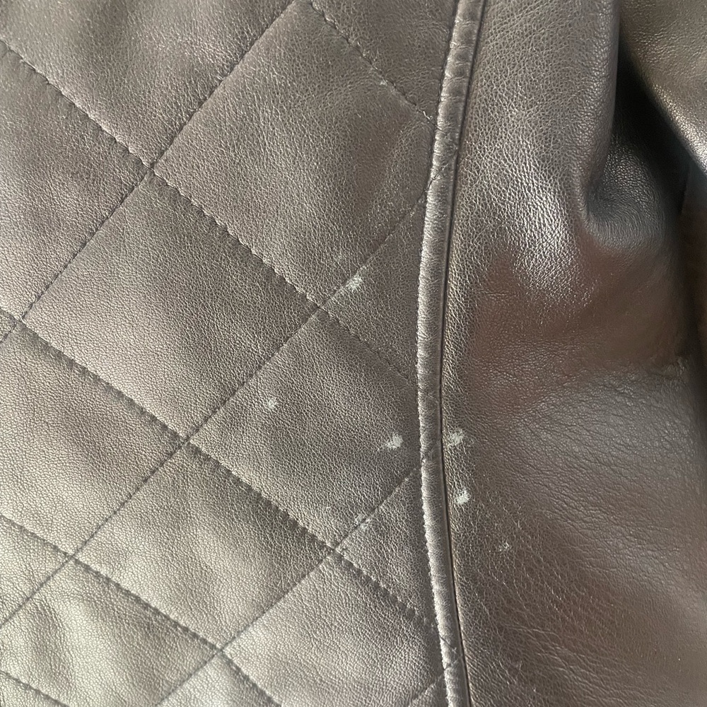 2 Medium size Women Leather Jackets. LIKE NEW - Picture 5 of 13
